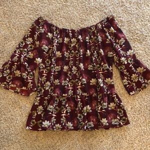 Off the shoulder quarter length floral shirt